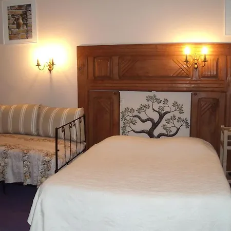 Les Orangers Bed and breakfast *
